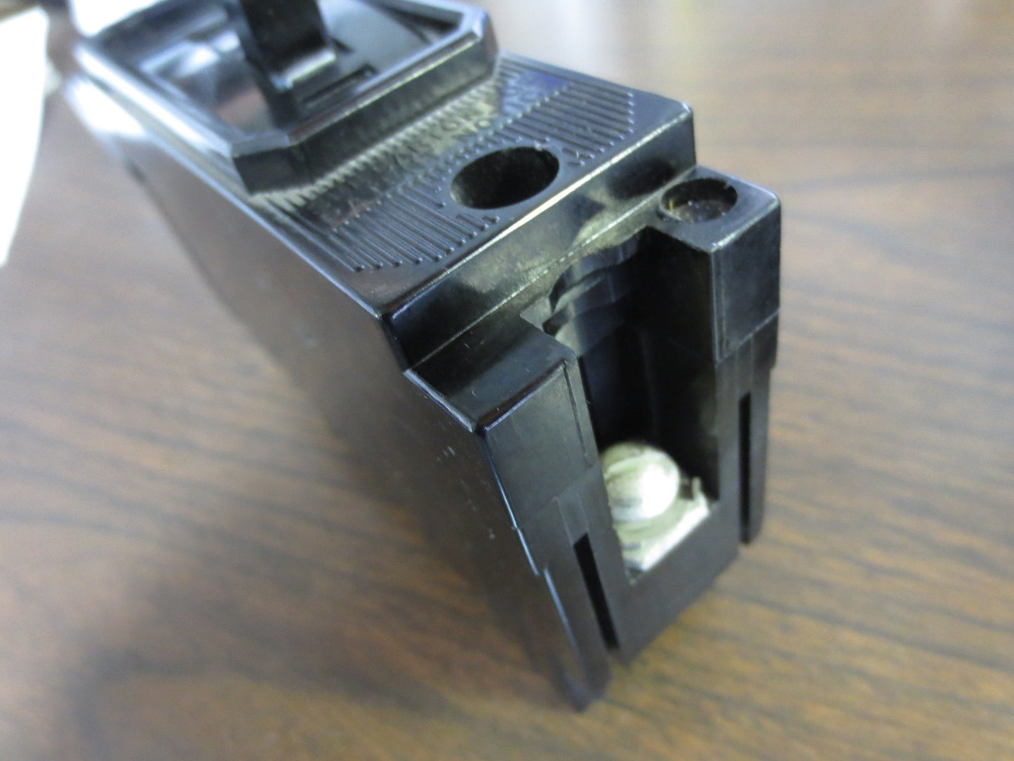 I-T-E EH1-B020 CIRCUIT BREAKER 20A / 277VAC / 1-POLE / NEW SURPLUS2