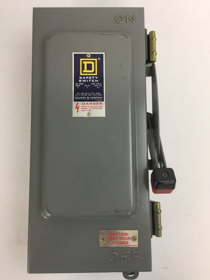 SQUARE D H321A FUSIBLE SAFETY SWITCH SERIES E1 240VAC 30A 7.5HP 3 POLE 0