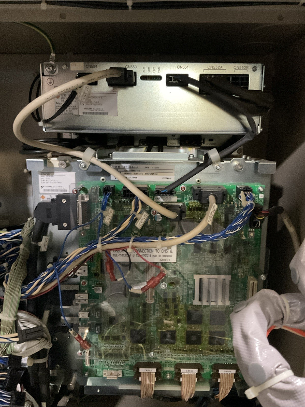 YASKAWA YR-MH00005-E10 WELDING DX100/MH5 TYPE ERDR-MH00005-B32 3PH 480V 50/60HZ20