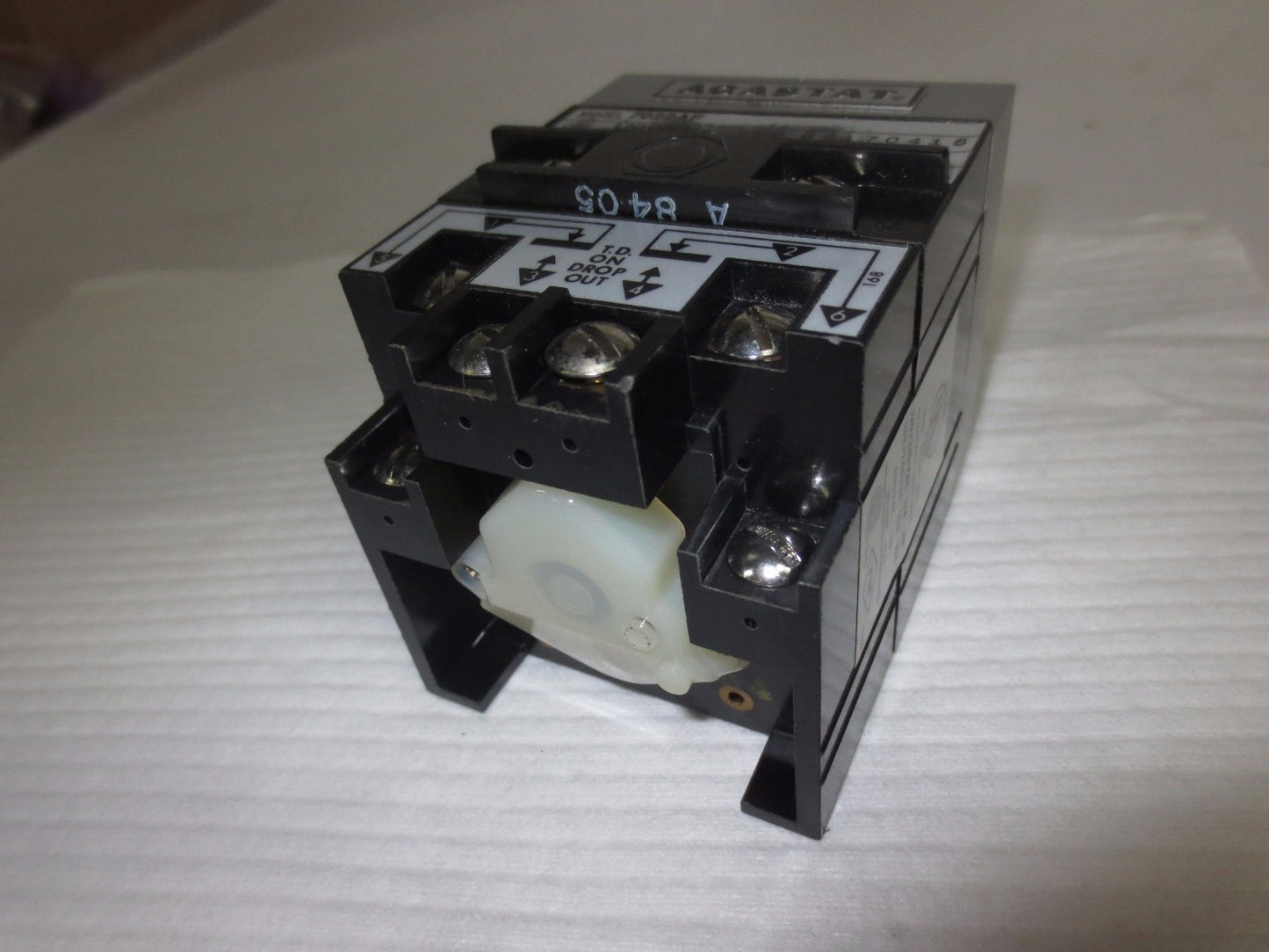 AGASTAT 7022AF TIME DELAY RELAY - 1-10 MINUTES - 120V, 60Hz3