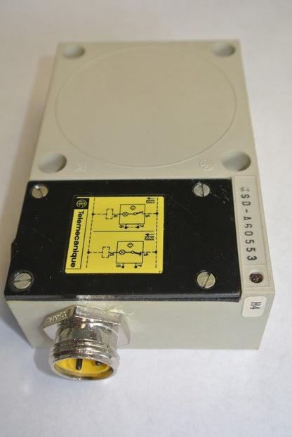 TELEMECANIQUE XSD-A60553 INDUCTIVE PROXIMITY SENSOR / SWITCH - NEW SURPLUS2