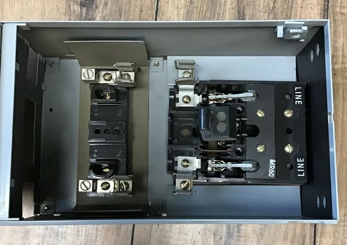 GENERAL ELECTRIC TYPE QMR PANELBOARD UNIT 60A 240V THFP222 MOD.1 250VDC8