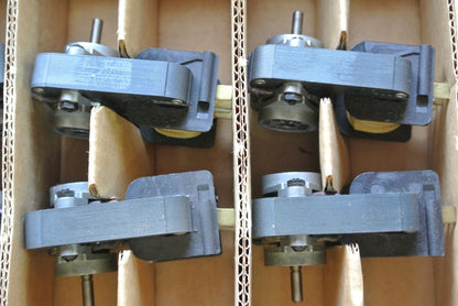 GOULD / BOMAX 883230 / 141-1189 MOTOR - 18-22V, 50/60Hz - EASTMAN - NEW SURPLUS8