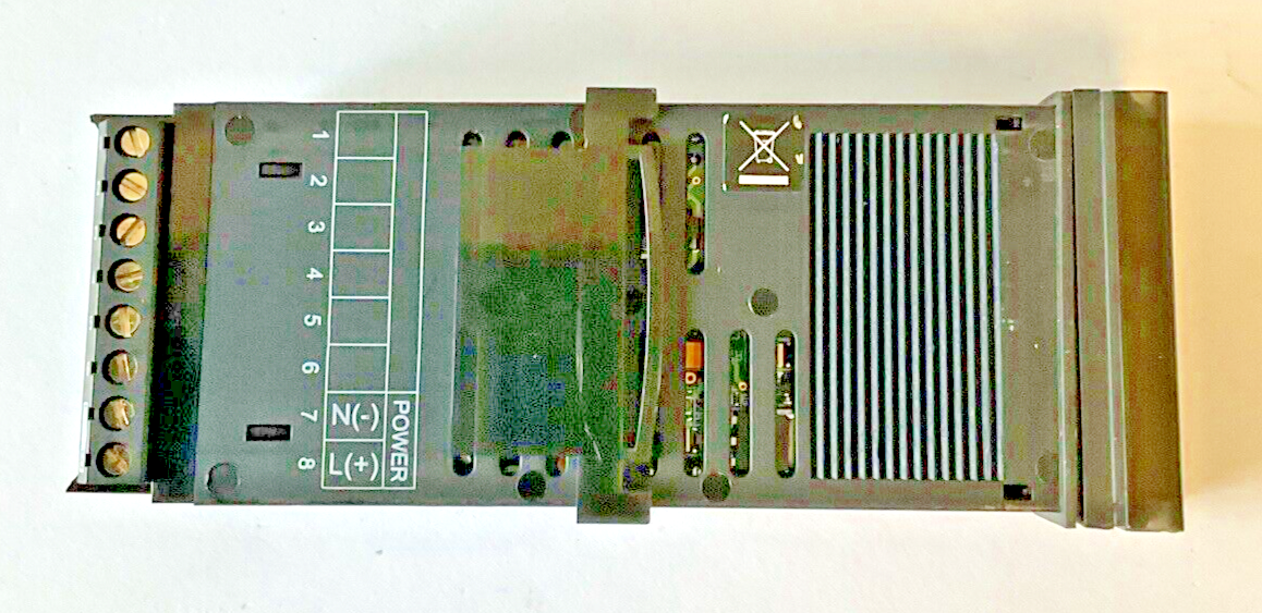 OMEGA DPIS32-DC PANEL METER  7050652 STRAIN GAUGE2