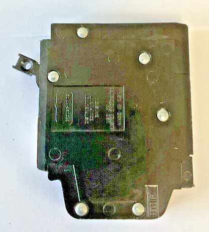 CUTLER HAMMER MH115R CIRCUIT BREAKER 15A 1POLE MISSING LUG SCREWS **LOTOF4**6