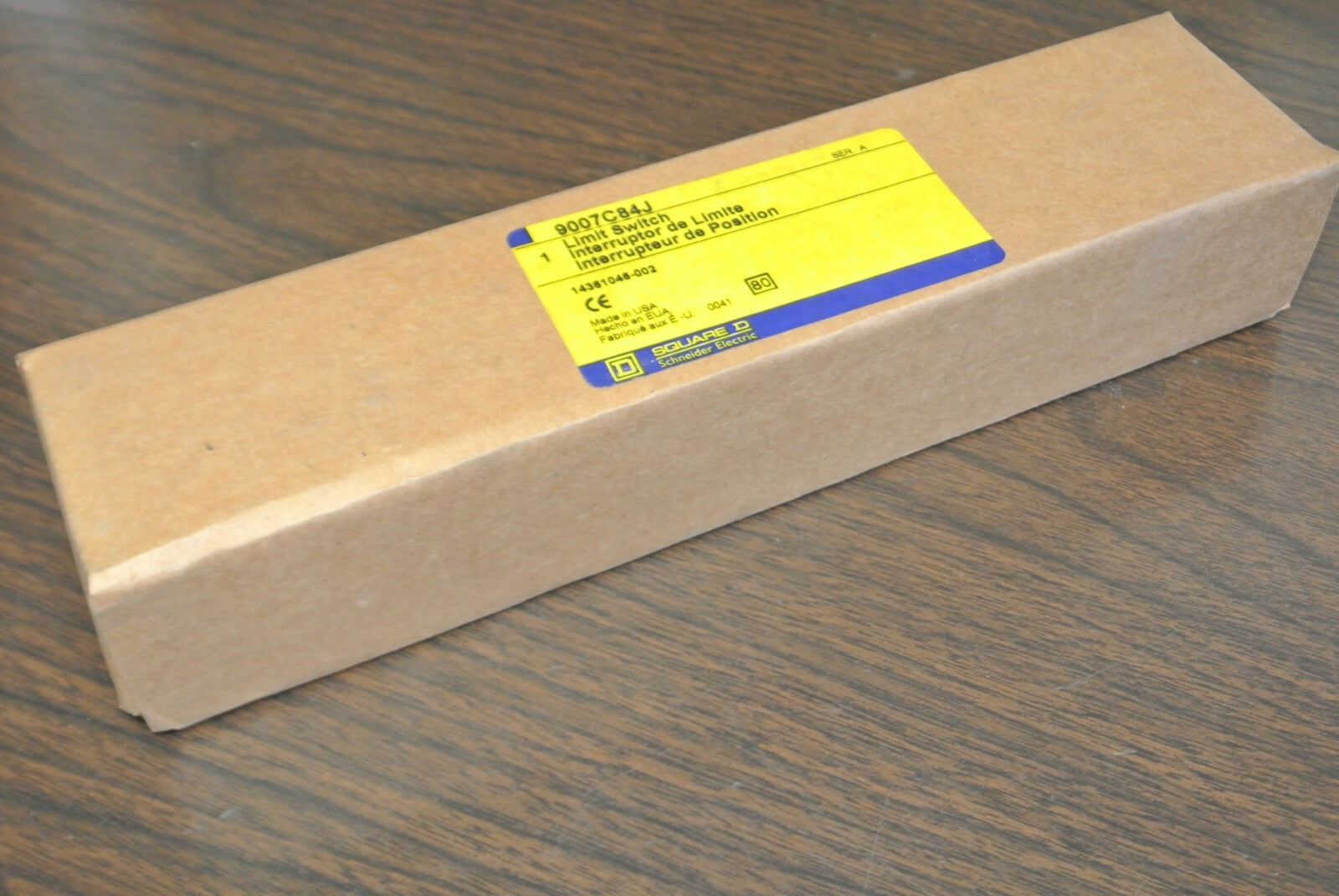 SQUARE D 9007 C84J Ser. A / LIMIT SWITCH w/ DELRIN TRIP / NEW SURPLUS / 9007C84J9