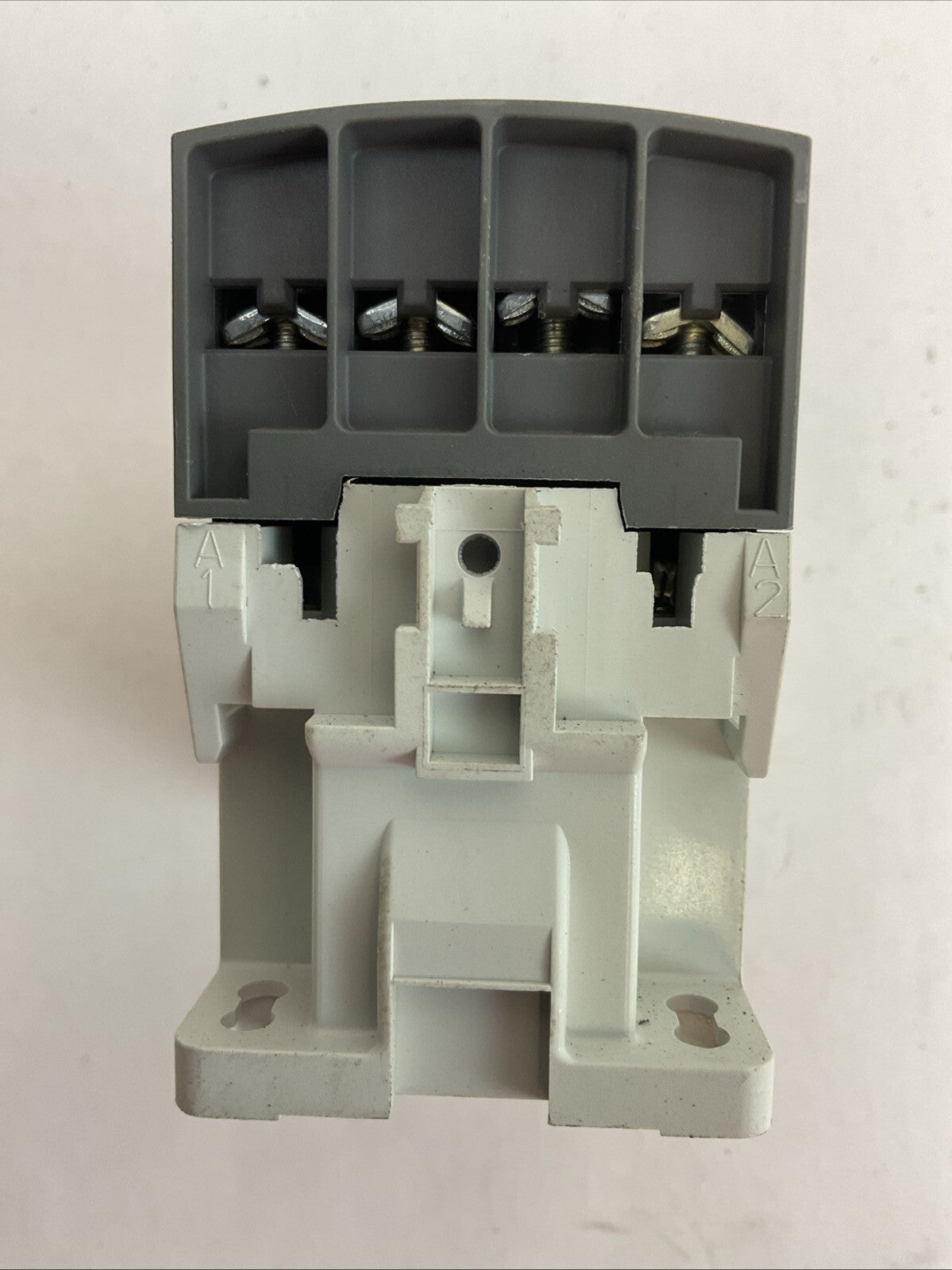 ABB AF09Z-30-01-21 CONTACTOR 600VAC 25A 3PH 7.5HP 24-60V 50/60HZ 20-60VDC2