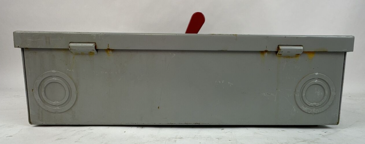 GE TG4322 FUSIBLE SAFETY SWITCH MOD 8 60A 240VAC 3PH 15HP 250VDC 10HP 3P TYPE 14