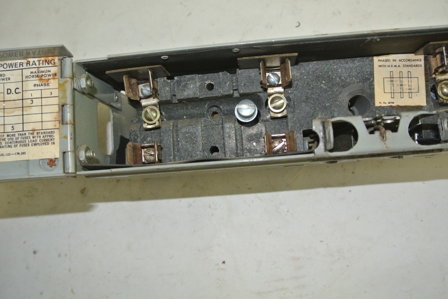 ITE/GOULD V2A2211LR VACU-BREAK FUSIBLE PANELBOARD SWITCH 250V 30A 2POLE5