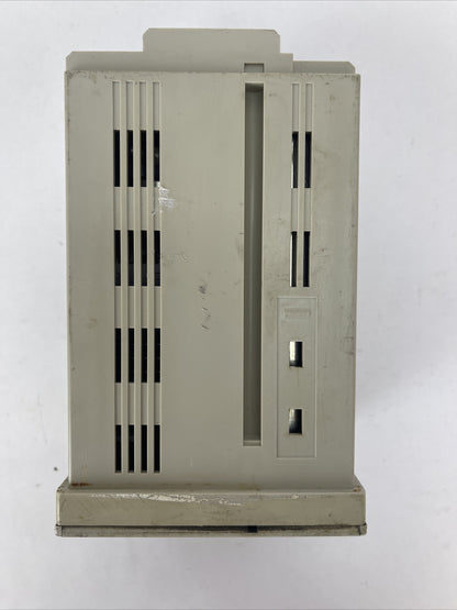 KEYENCE RV3-55R MULTI FUNCTIONAL DIGITAL CONTROL 100/240VAC4