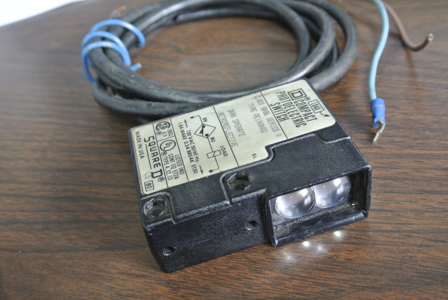 SQUARE D 9006 PE1RANAD COMPACT PHOTOELECTRIC SWITCH DARK OPERATE RETROREFLECTIV 2