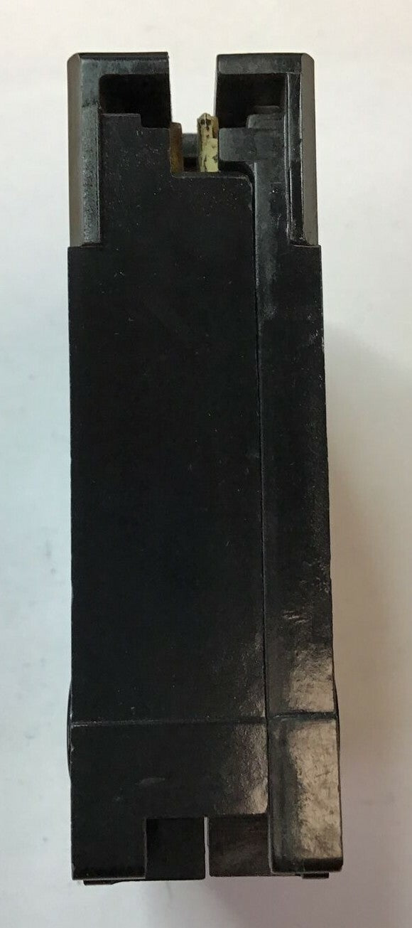 CHALLENGER C130 120/240VAC TYPE HCAR 1POLE ***LOTOF5***4