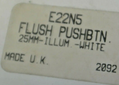 CUTLER-HAMMER E22N5 FLUSH ILLUM PUSHBUTTON OPERATOR / WHITE / 25mm / NEW SURPLUS1