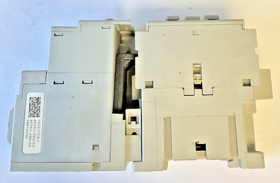 ALLEN BRADLEY 100-C09*10 SER.A W/193-ED1EB 5.4-27 SER.C STARTER 110/120V 50/60HZ6