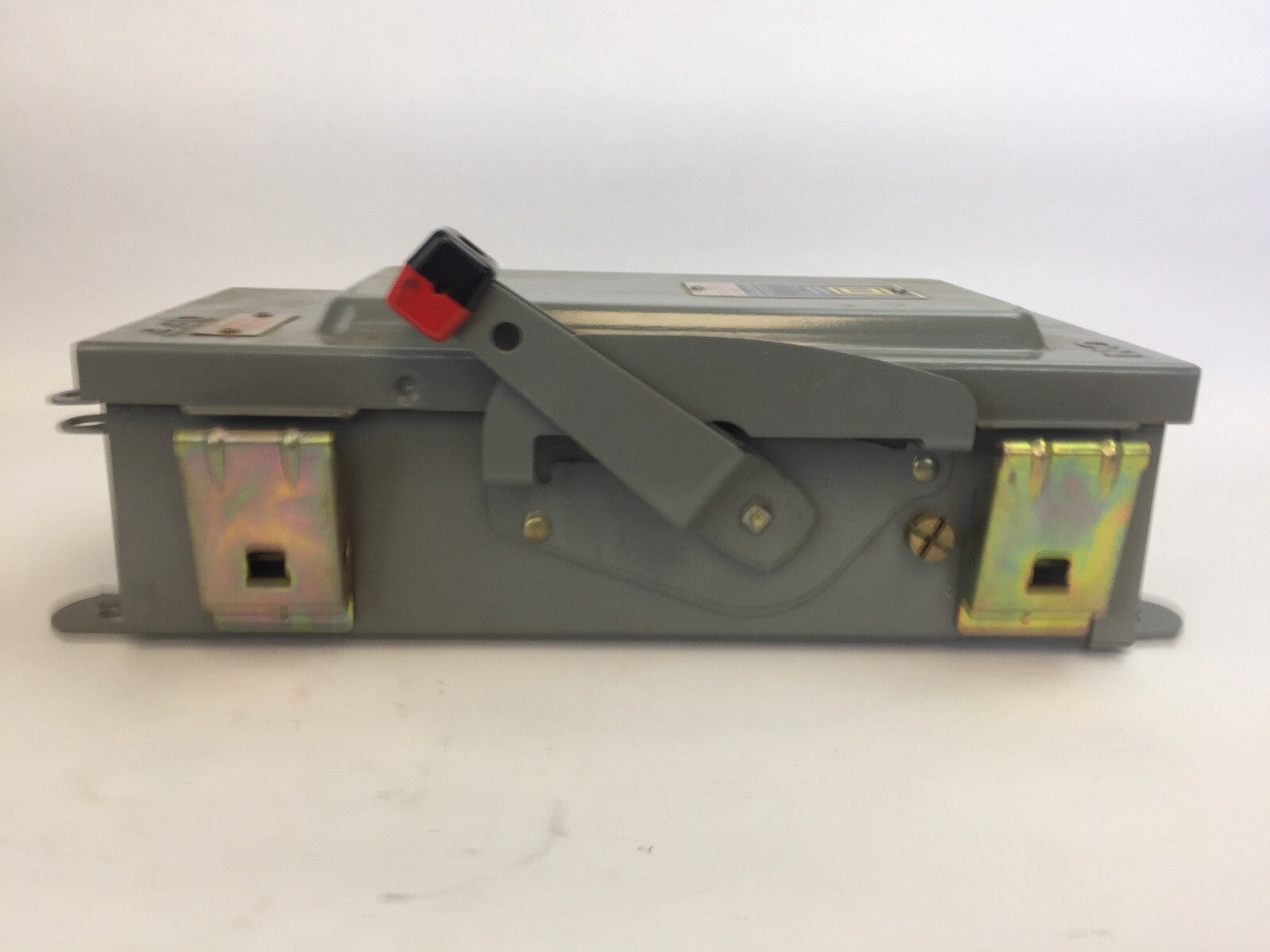 SQUARE D H321A FUSIBLE SAFETY SWITCH SERIES E1 240VAC 30A 7.5HP 3 POLE 4