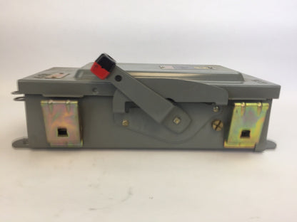 SQUARE D H321A FUSIBLE SAFETY SWITCH SERIES E1 240VAC 30A 7.5HP 3 POLE 4
