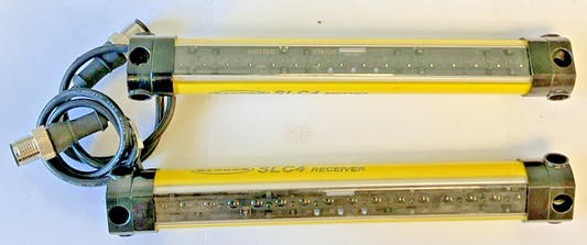 BANNER SLC4E14-160P4 EMITTER 24VDC W/ SLC4R14-160P4 RECIEVER 24VDC 0.1-2M0