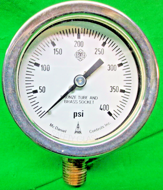 McDANIEL CODE JH 0-400 psi GAUGE 2-1/2" DIAL 1/4" NPT0