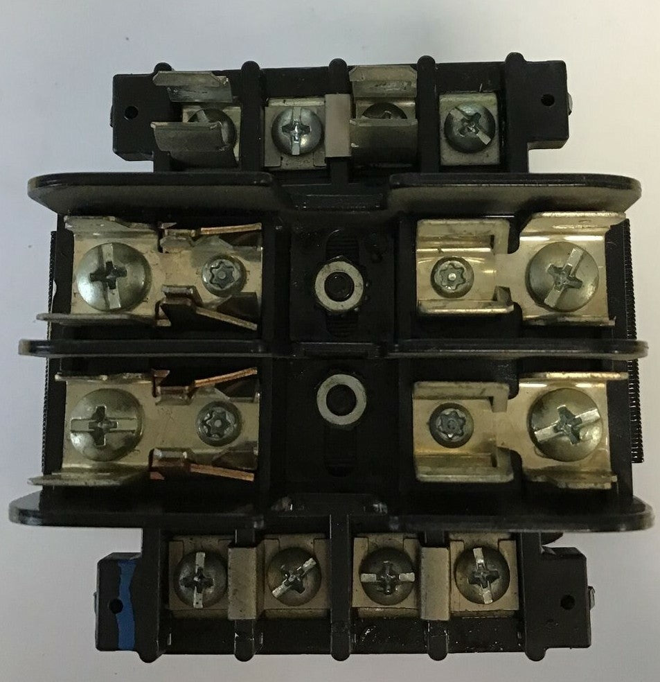 CUTLER HAMMER C0100E2AFB INDUSTRIAL CONTROL TRANSFORMER 100VA 30A 600VAC0