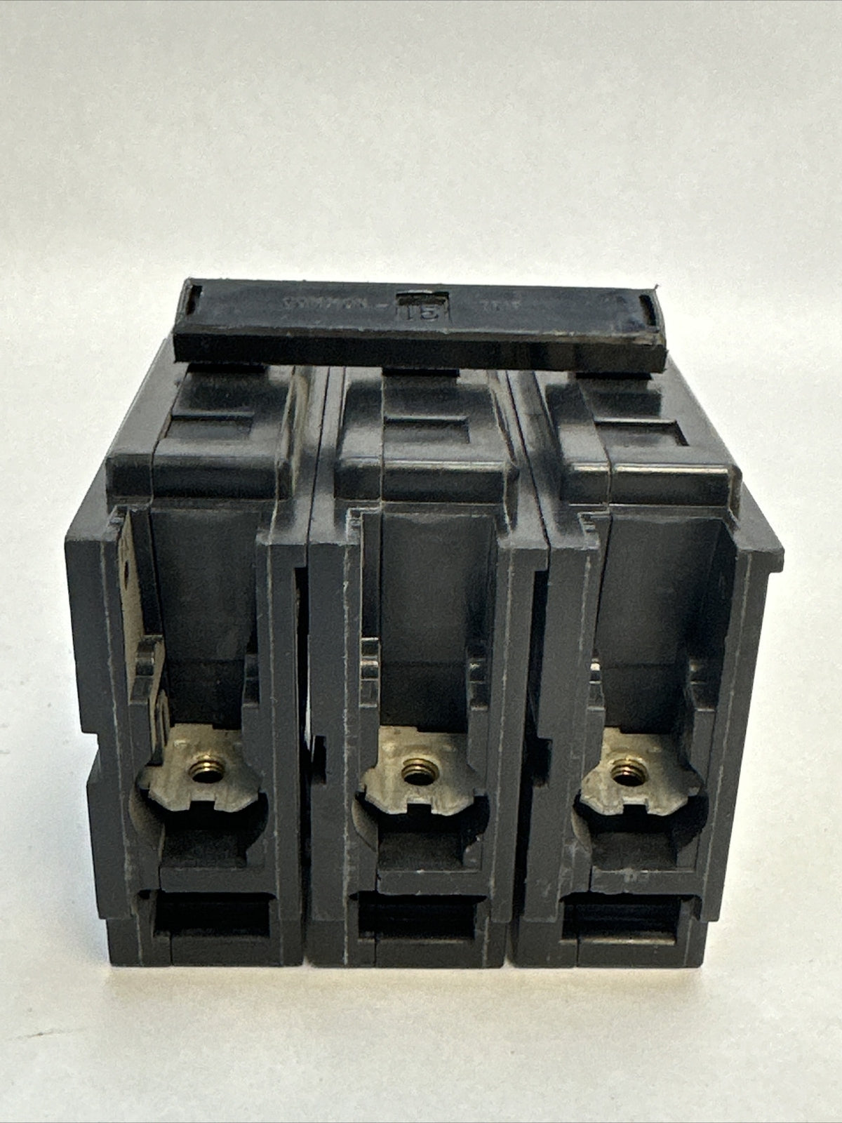 CUTLER HAMMER / WESTINGHOUSE QBHW3015H CIRCUIT BREAKER 15AMP 240VAC 3POLE1