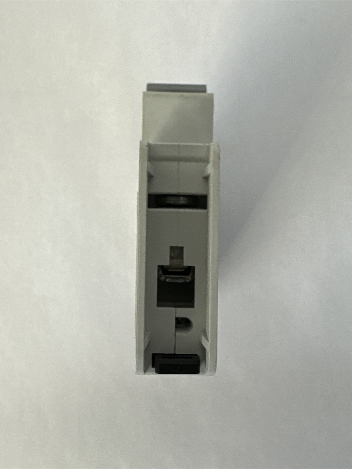 EATON WMZT1D08 CIRCUIT BREAKER 8A 277VAC 1POLE (LOT OF 5)3