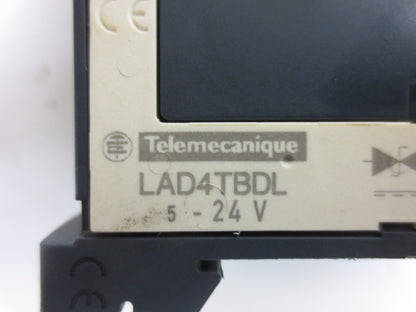 SCHNEIDER / TELEMECANIQUE LAD4TBDL w/ LC1D09 CONTACTOR 24V4