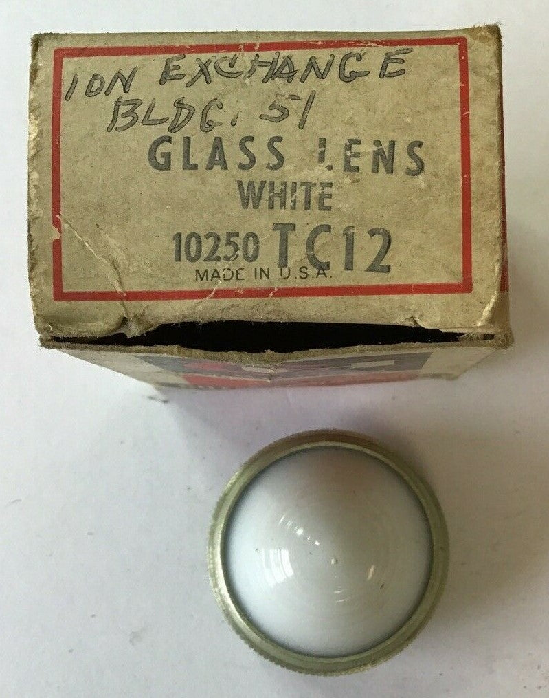 CUTLER HAMMER 10250TC12 WHITE LENS ***LOTOF4***1