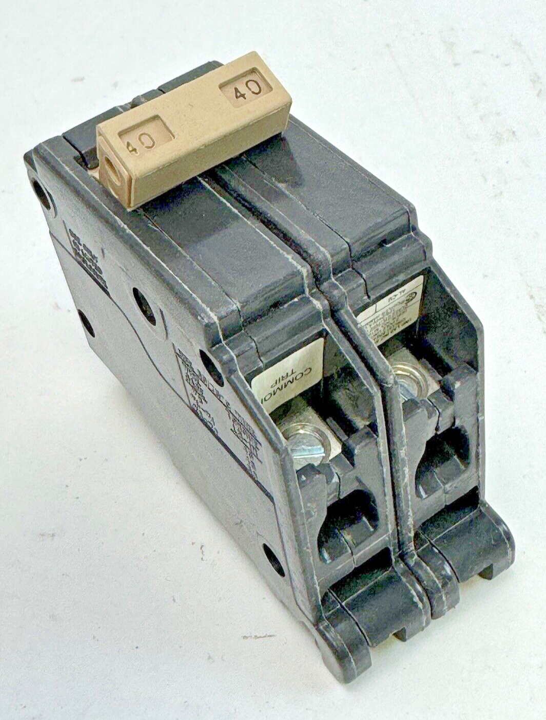 CUTLER-HAMMER - CH240 - COMMON TRIP CIRCUIT BREAKER - 40A, 2 POLE, 120/240 VAC0