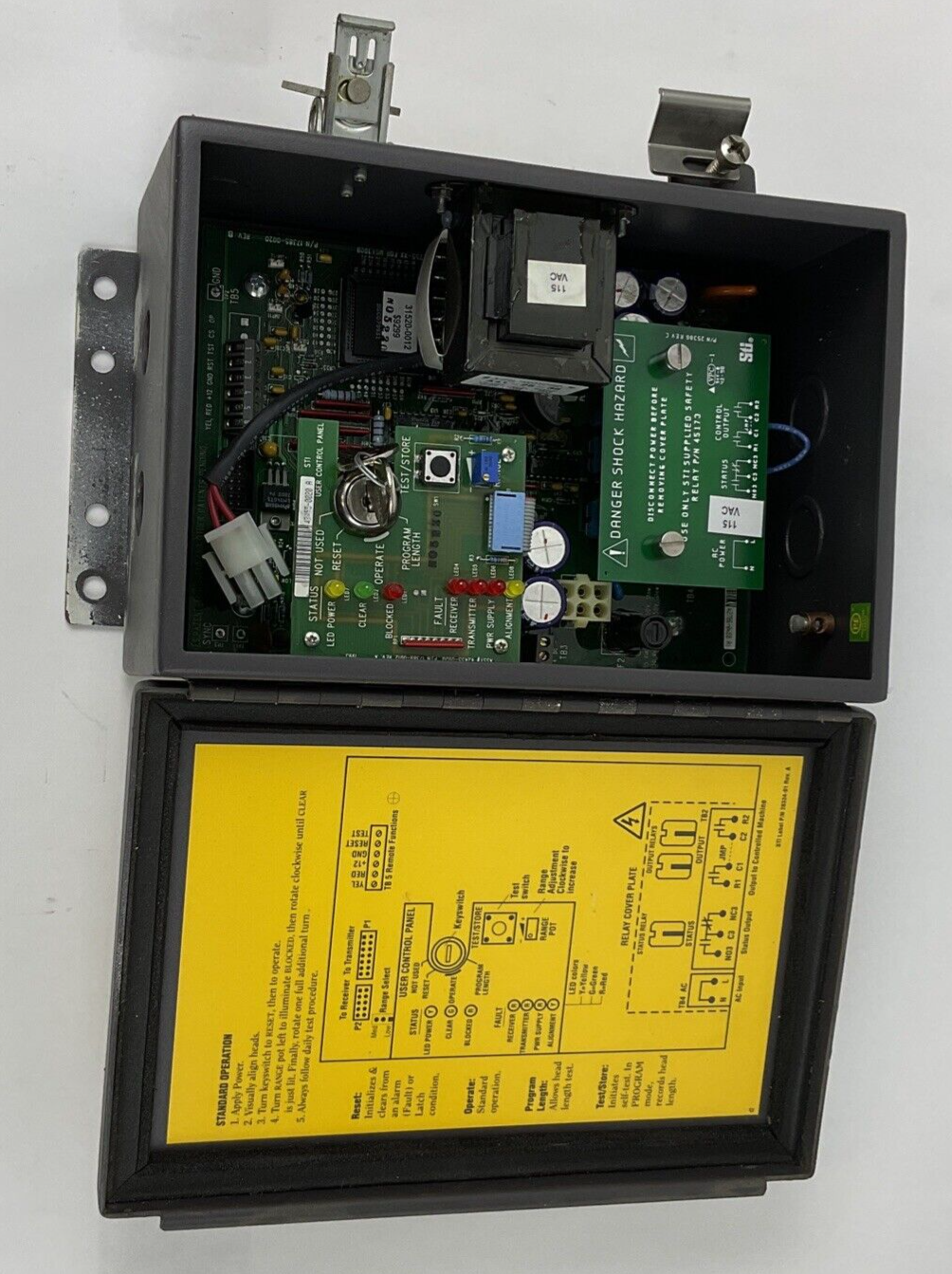 STI MS4340BW-AC1-15X-05R-U SAFETY SCREEN CONTROLLER MS43-BW-AC13