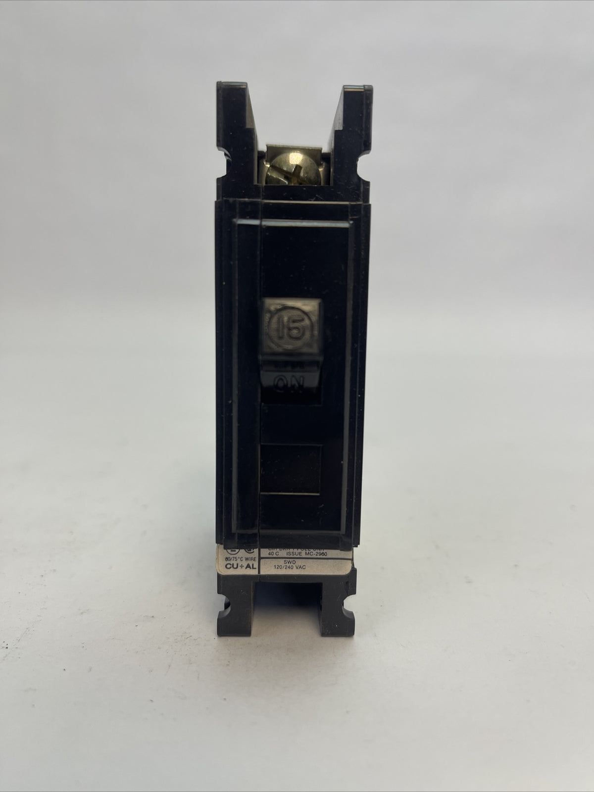 CUTLER HAMMER / WESTINGHOUSE QCHW1015 CIRCUIT BREAKER 15AMP 1POLE 120/240VAC0