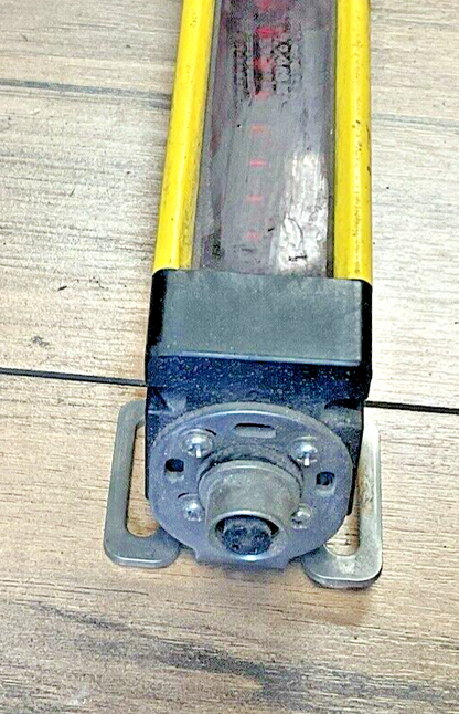 OMRON MSF4800A-30-0400 LIGHT CURTAIN TRANSMITTER AND RECEIVER 24VDC MS4800 STI4