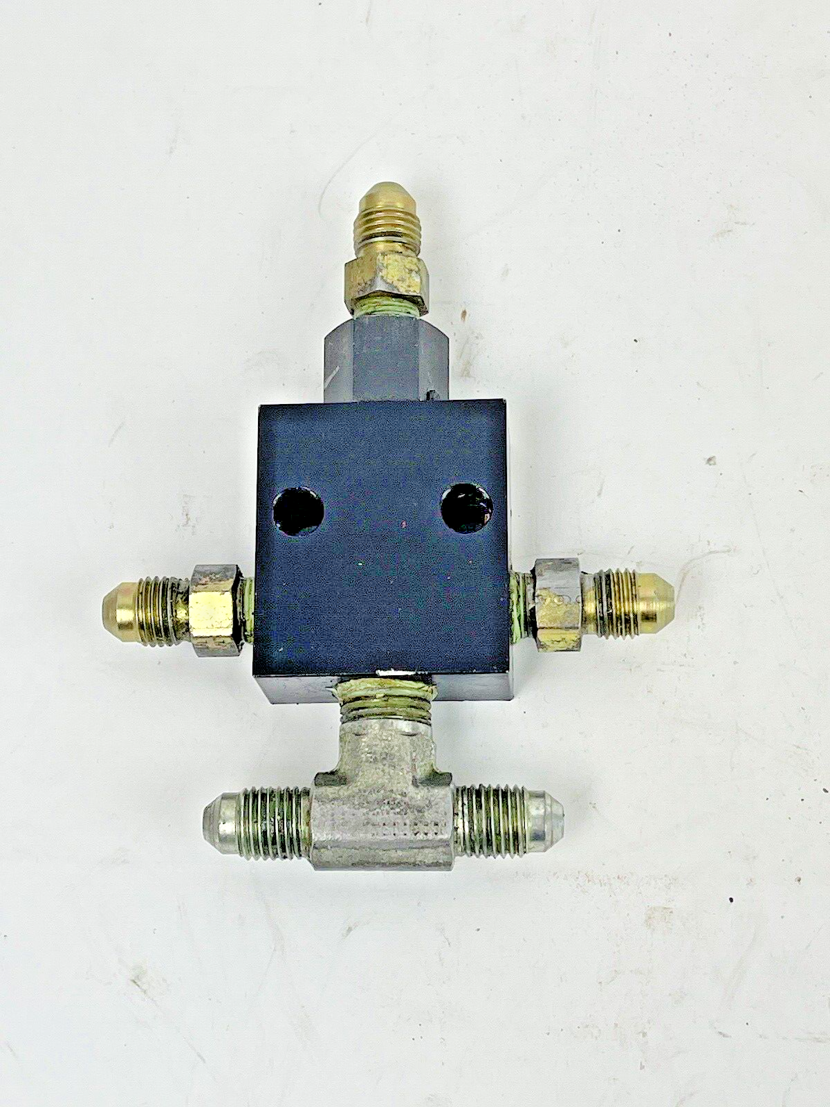 PACESETTER SYSTEMS - MODEL 180 - PILOT OPERATED CHECK VALVE - BRAND NOT STAMPED1