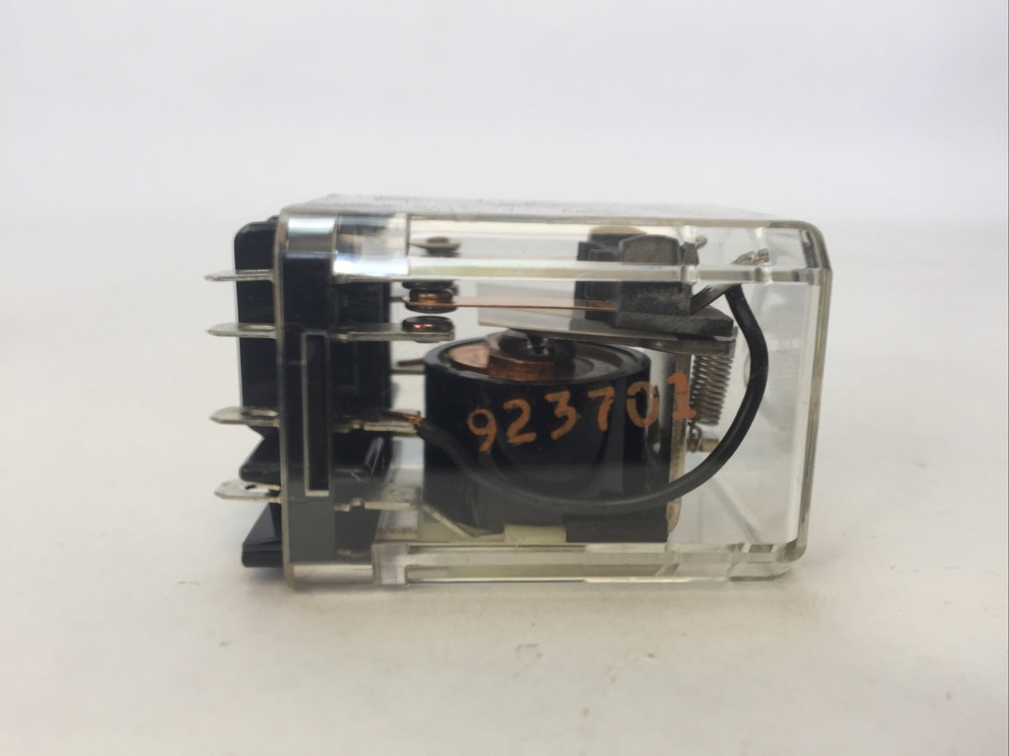 DAYTON 5X837F RELAY 24V 50/60HZ 12A 120VAC 10A 28VDC 1/3HP 120VAC 1/2HP 10A 240V3