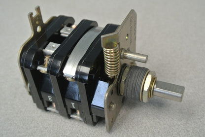 ALLEN-BRADLEY 806-940344 ROTARY PILOT SWITCH / NEW SURPLUS0