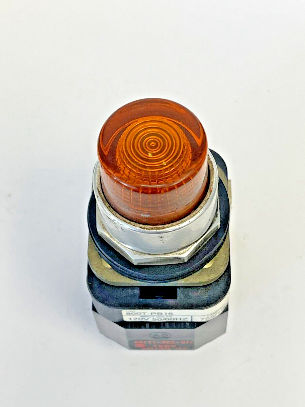 ALLEN BRADLEY -800T-PB16 -SER T-PILOT - AMBER - 120V AC 50/60 Hz, 755/1866 LAMP6