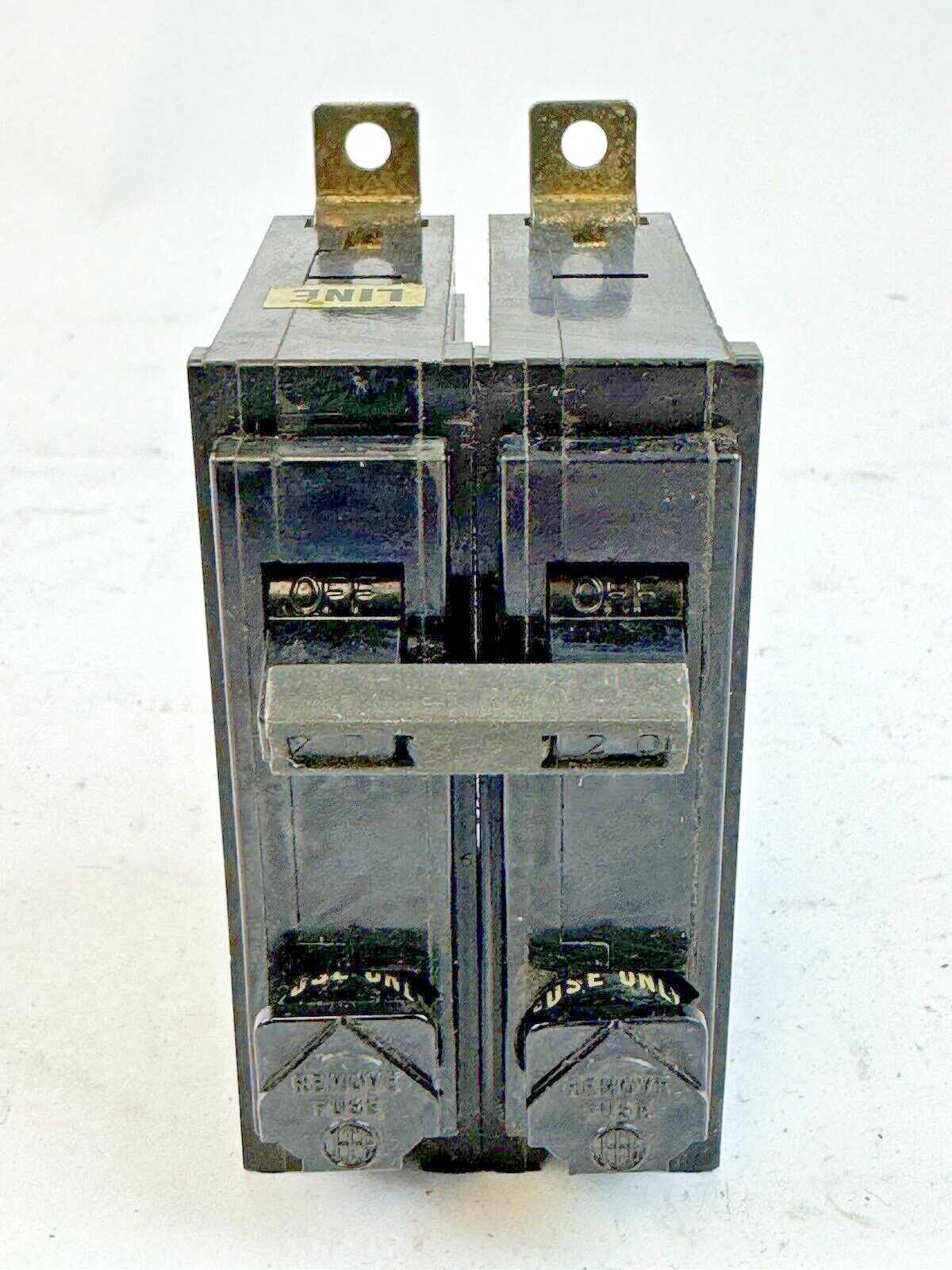 SIEMENS / ITE - CC2B020 - MOLDED CASE BOLT-ON CIRCUIT BREAKER -2 POLE/277VAC/20A1