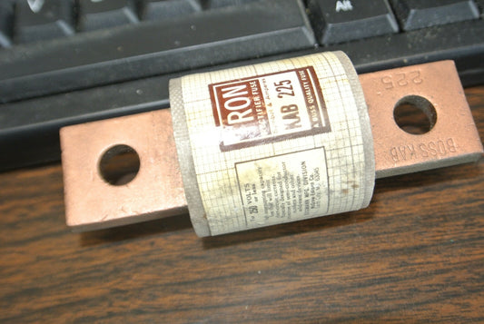 BUSSMANN / TRON KAB225 SEMICONDUCTOR FUSE / 225A / 250V / NEW SURPLUS0