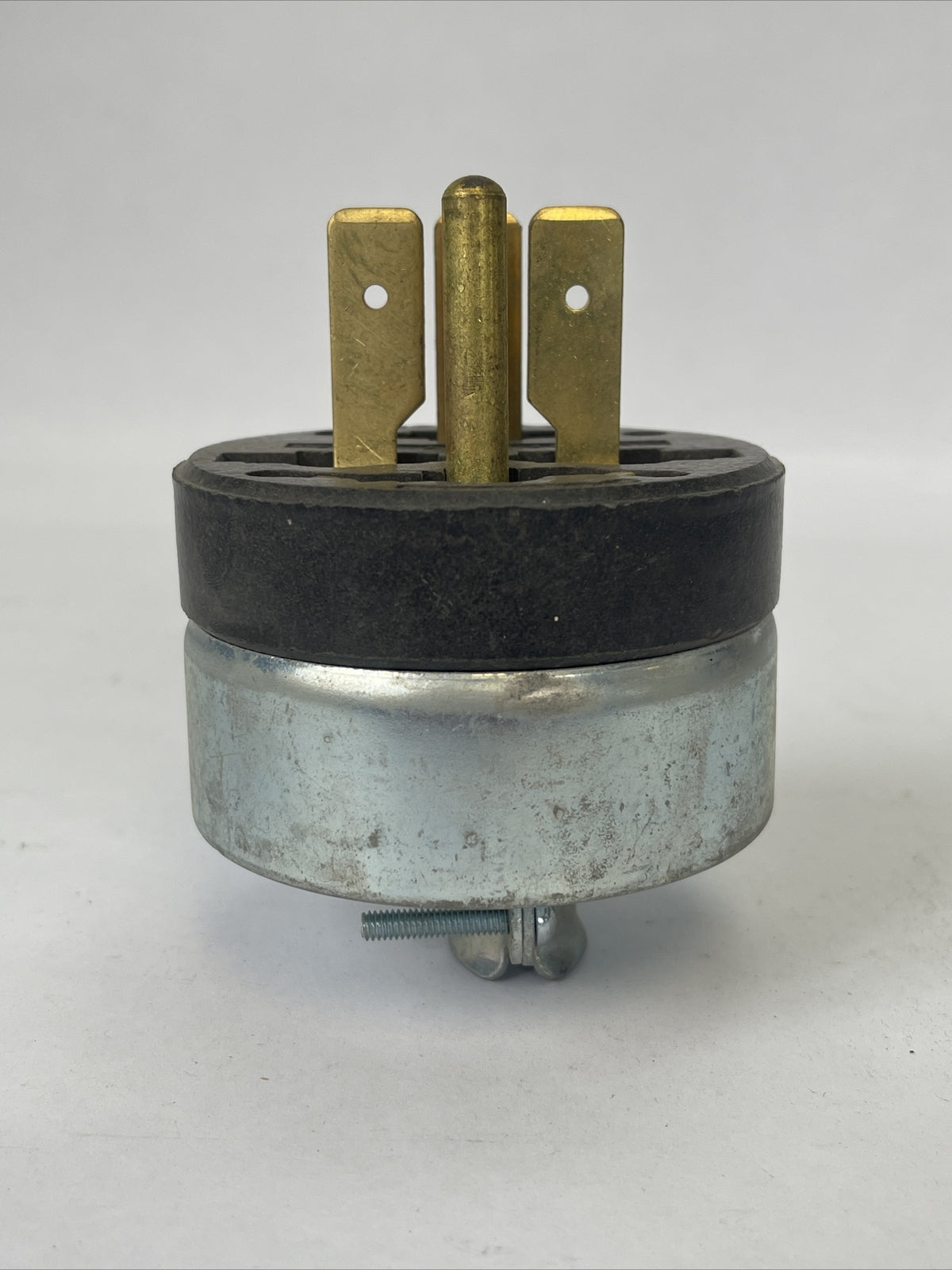 HUBBELL 8431 PLUG 30A 250V3