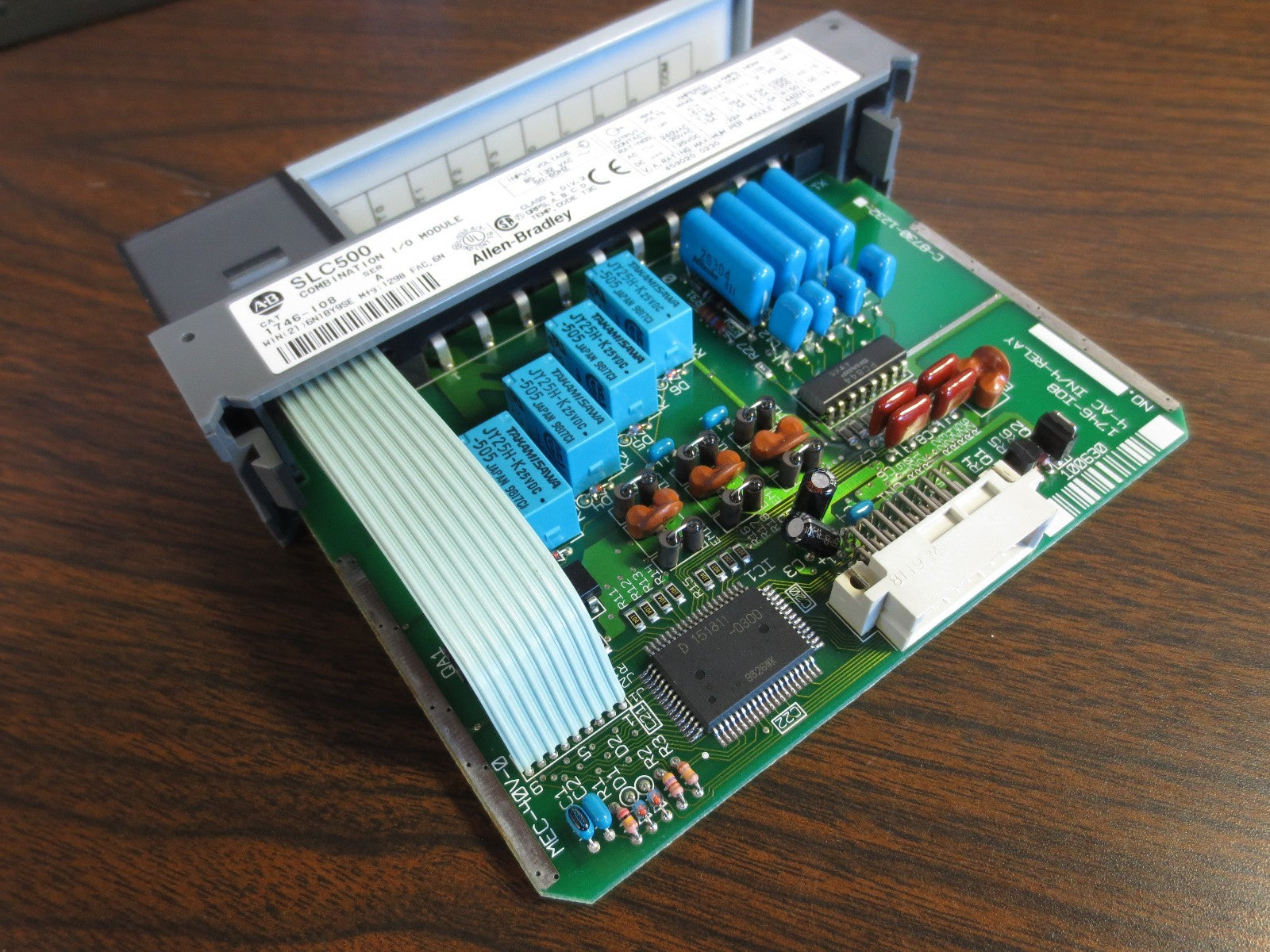 ALLEN-BRADLEY 1746-IO8 SLC500 COMBINATION I/O MODULE Ser. A - CLEAN!!!3