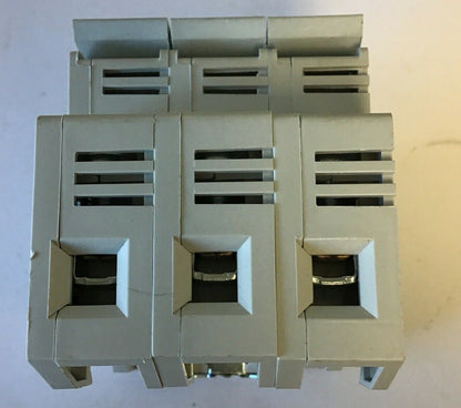 ITC VLC10 FUSE HOLDER LR 106309 600VAC 30A 3P8