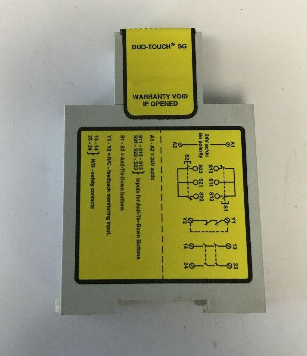 BANNER AT-FM-10K SAFETY RELAY 24VDC**** (PARTS ONLY) NOT WORKING*****4