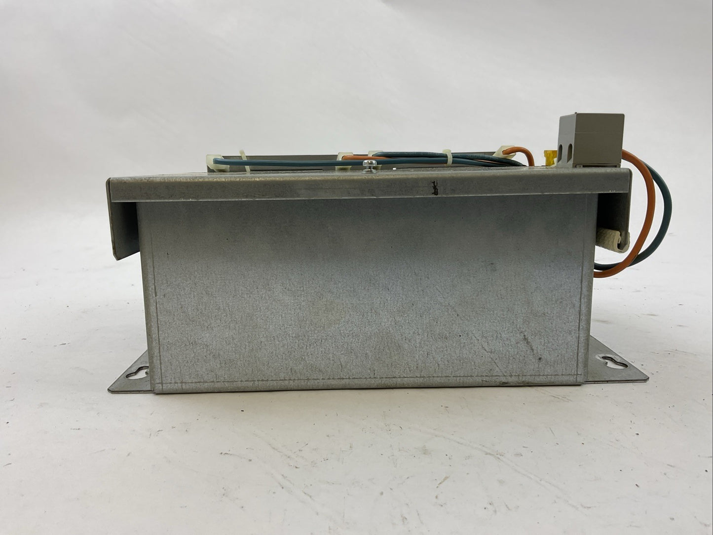 SIEMENS 1P 6EP1935-6MF01 SITOP BATTERY MODULE OUTPUT 24VDC2