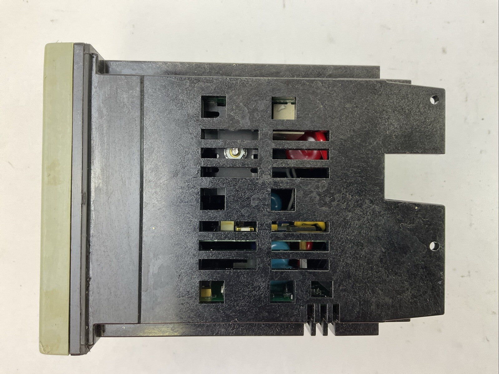 HONEYWELL DC3200-CE-100R-200-00000-00-00 TEMPERATURE CONTROLLER 90-250VAC2