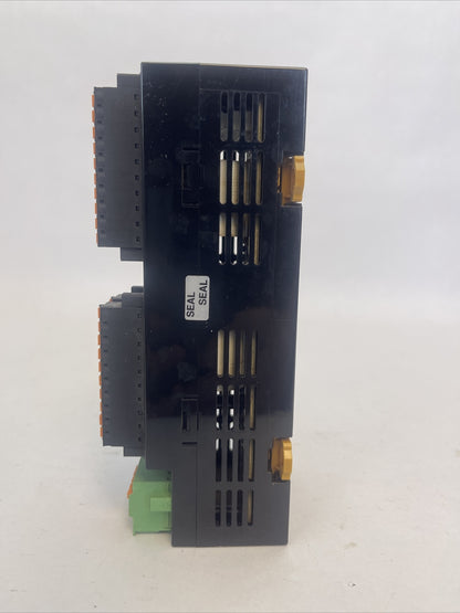 OMRON DST1-MD16SL-1 SAFETY I/O TERMINAL 24VDC5