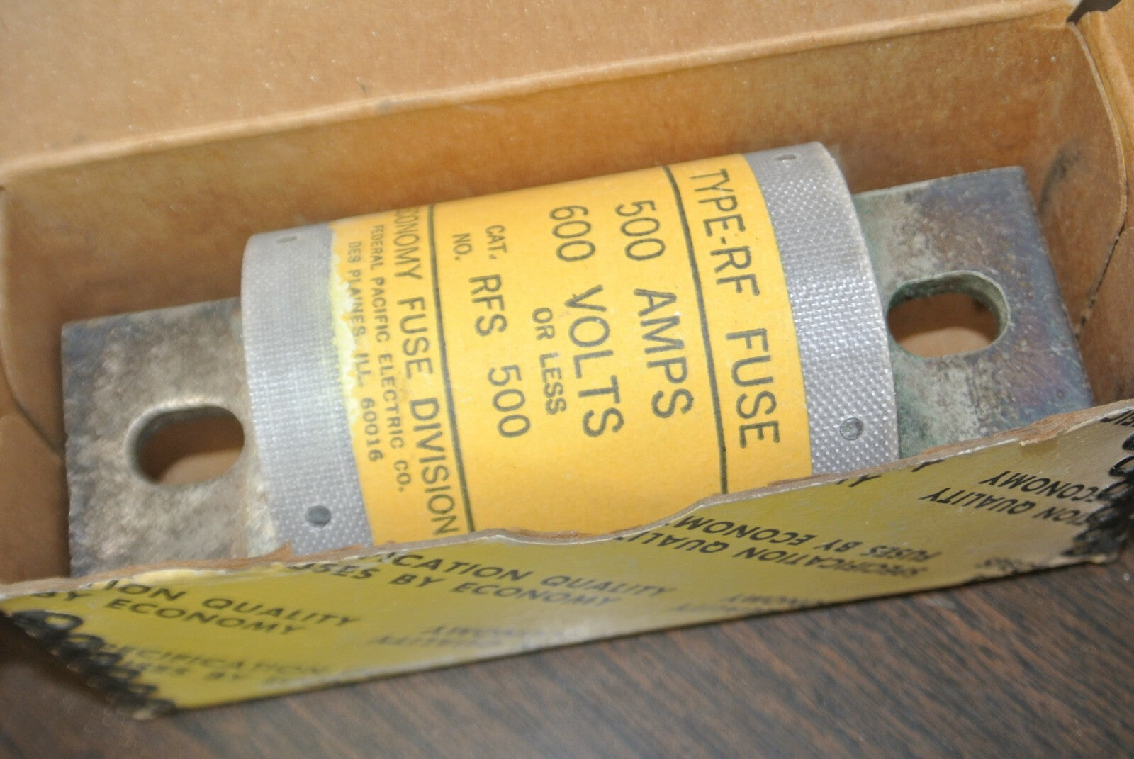 ECONOMY / FPE RFS500 / TYPE RF FUSE / 500A / 600V / NEW SURPLUS2
