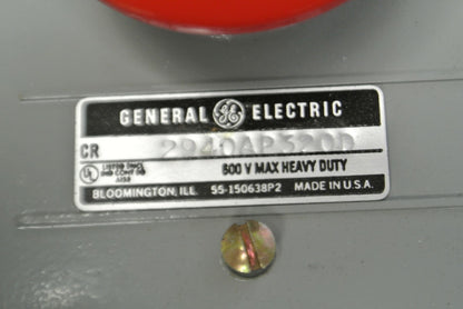 GENERAL ELECTRIC CR2940AP320D OILTIGHT PUNCH PRESS PUSHBUTTON / NEW SURPLUS1