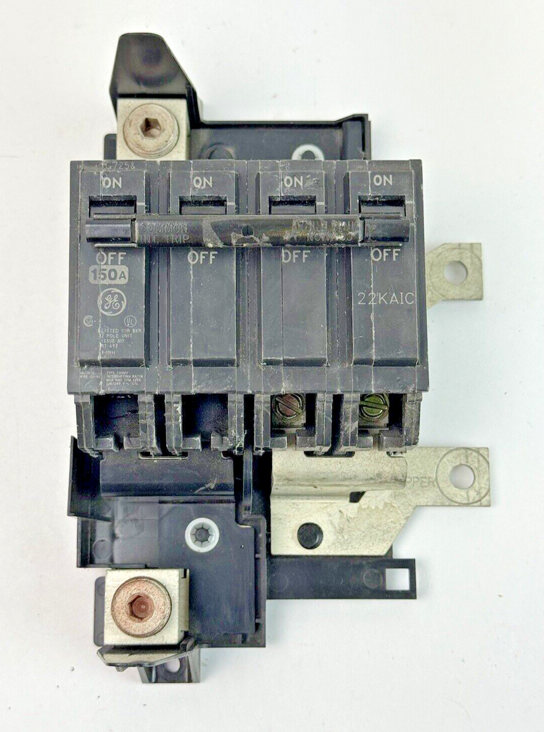 GE - THQMV4200E - THERMAL MAGNETIC CIRCUIT BREAKER - 2 POLE, 200 A, 240 VAC2