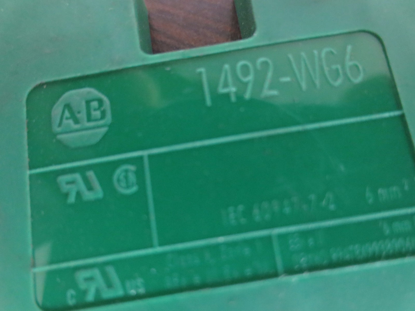 ALLEN-BRADLEY 1492-WG6 GROUNDING TERMINAL BLOCKS - GREEN/YELLOW - LOT of 92