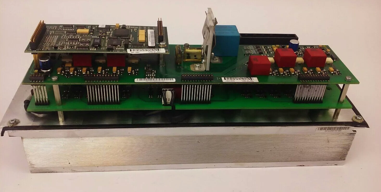 ABB INMOTION 3HAB8101-18/09A SERVO DRIVE DSQC546A, COVER W/ SCREWS ARE BROKE8