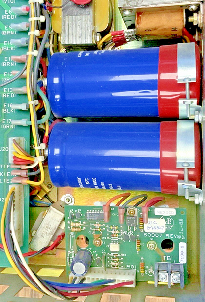 ALLEN-BRADLEY 1334-DOB-K7-G4 ADJUSTABLE FREQUENCY DRIVE 460V 3PH 11.3A9